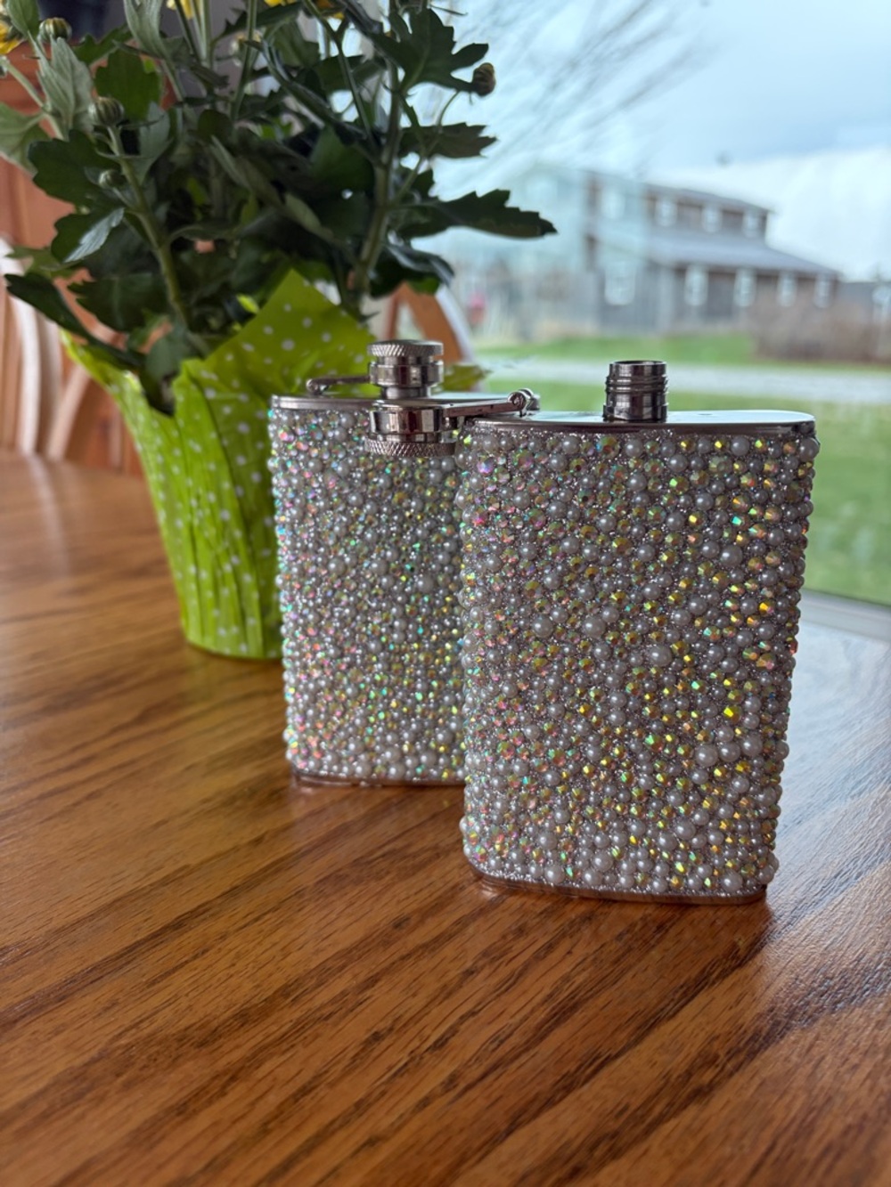 Rhinestone Pearl Embellished Hip Flask - Iridescent White